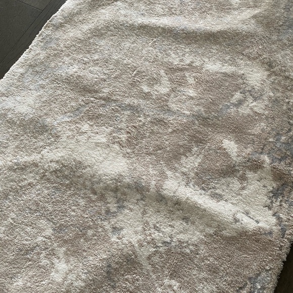 TWO LUXURY MARBLE BATH MATS BY SHIQUE - Picture 3 of 5